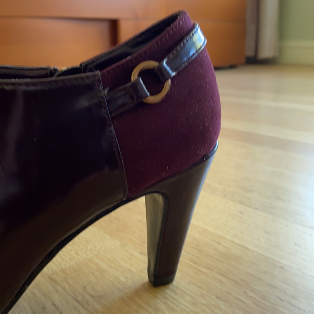 Bandolino Booties - Picture 6 of 11